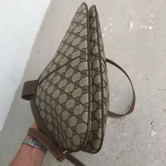 Vintage  Gucci  Crossbody - Picture 5 of 10